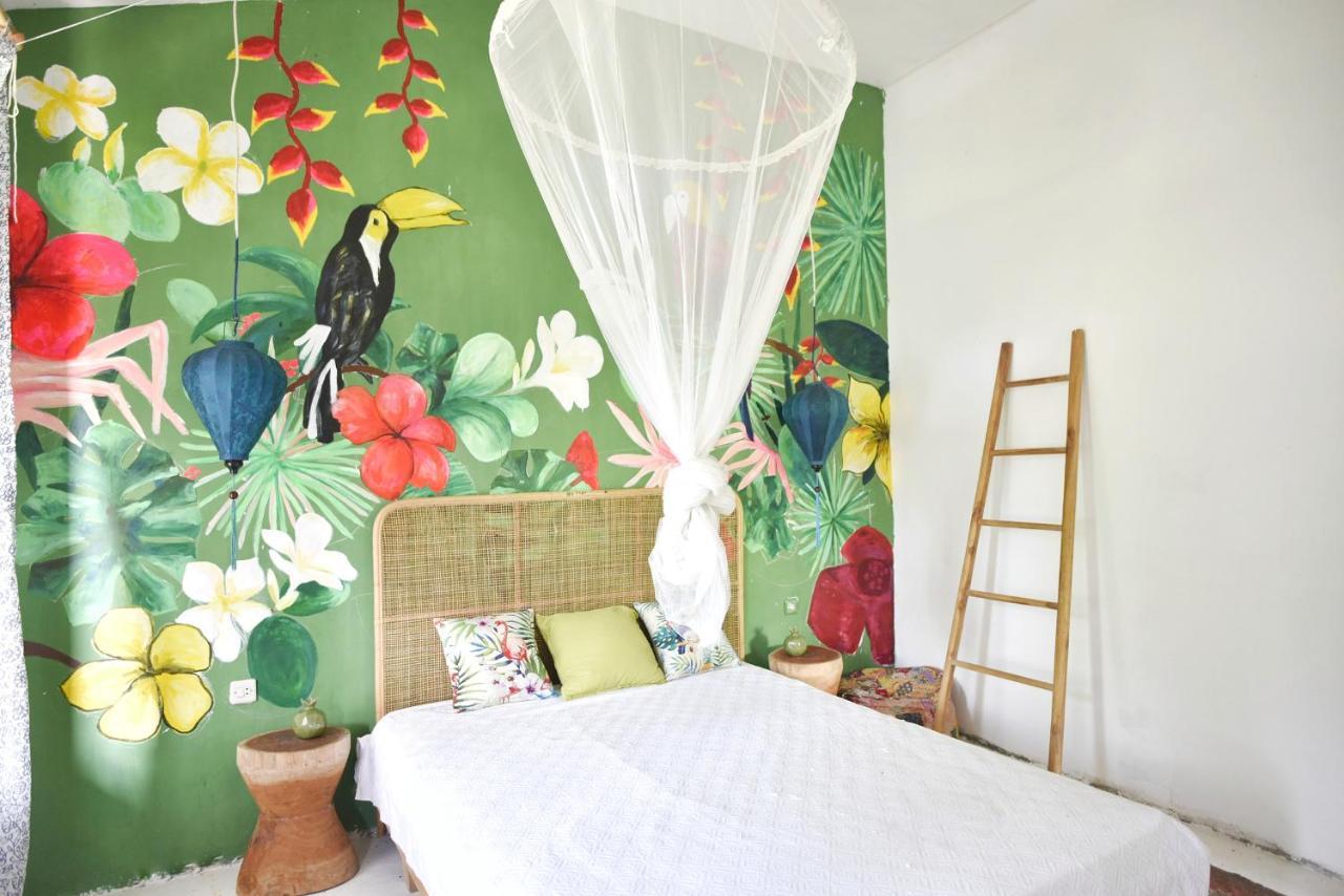 Lambo Homestay Waikabubak Exterior foto